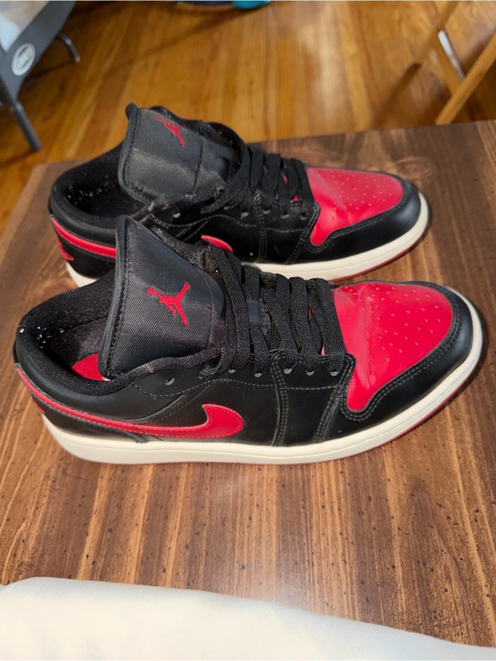 Nike Air Jordan 1 Low Black/Red